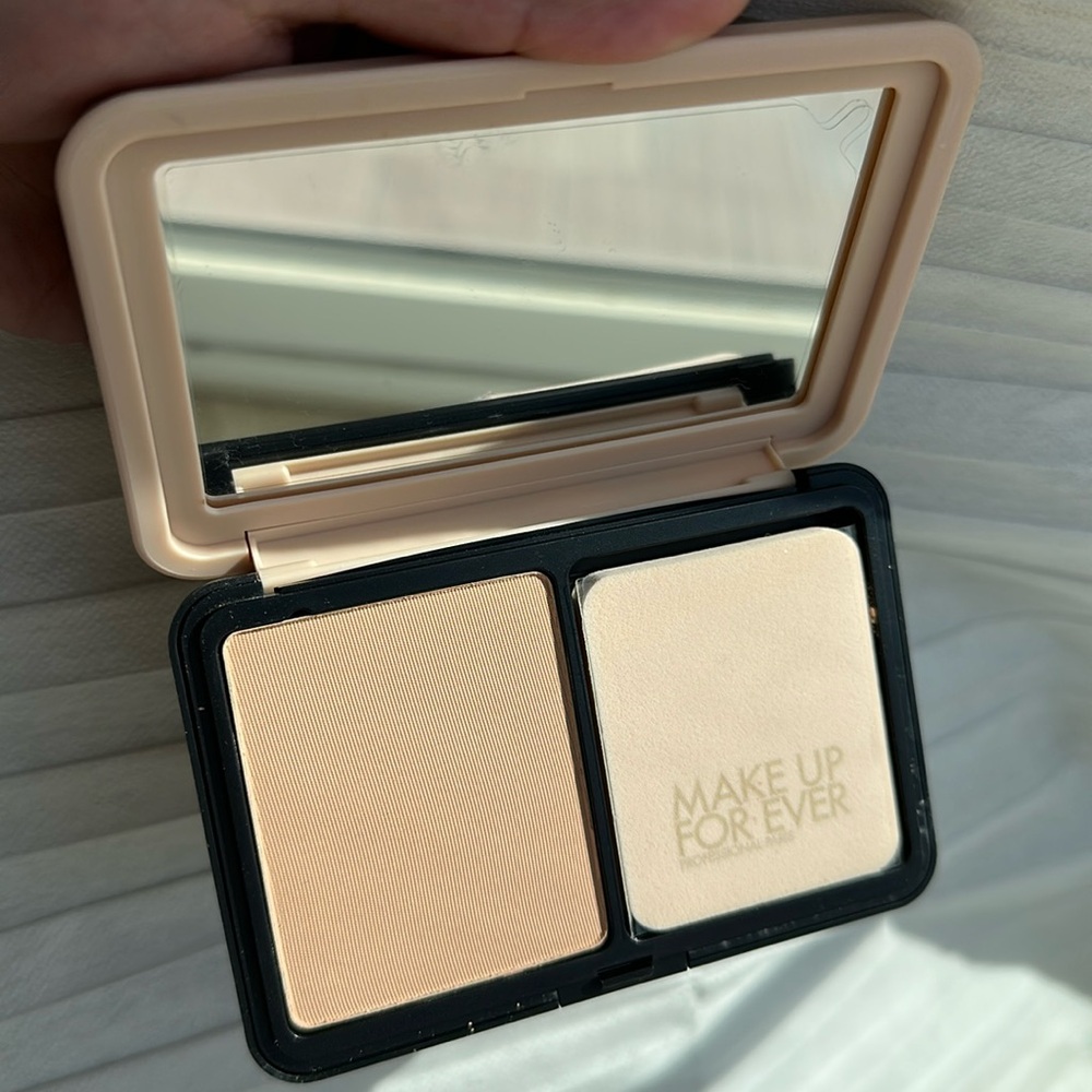 Makeupforever HD powder foundation